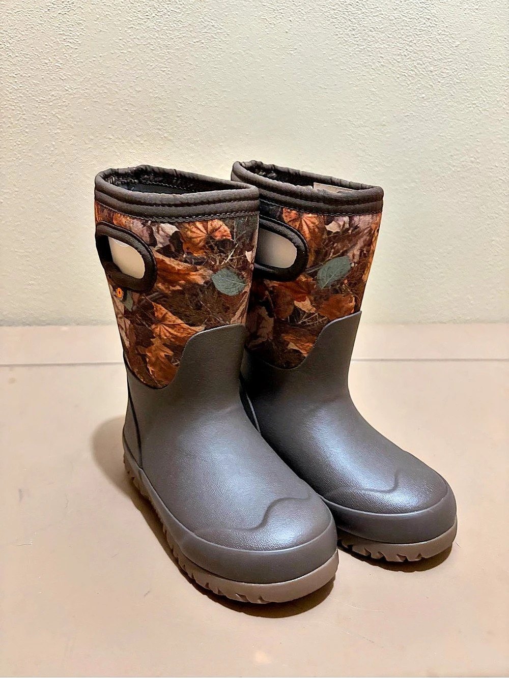 BOGS K Grasp Forest Camo Waterproof Boots Unisex US 10 New